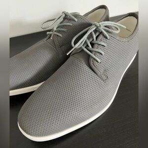 Steve Madden Stylish Gray Men's Casual Shoes Size 9 - NWOT